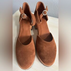 NWOT Patina Mary Jane heeled suede shoes, camel tan, women’s size 9. No box.